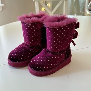 Ugg Bailey bow polka-dot toddler boot size US 6 like new